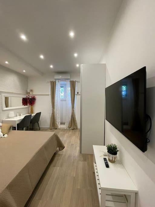Relax Home By Dani Rome Exterior photo